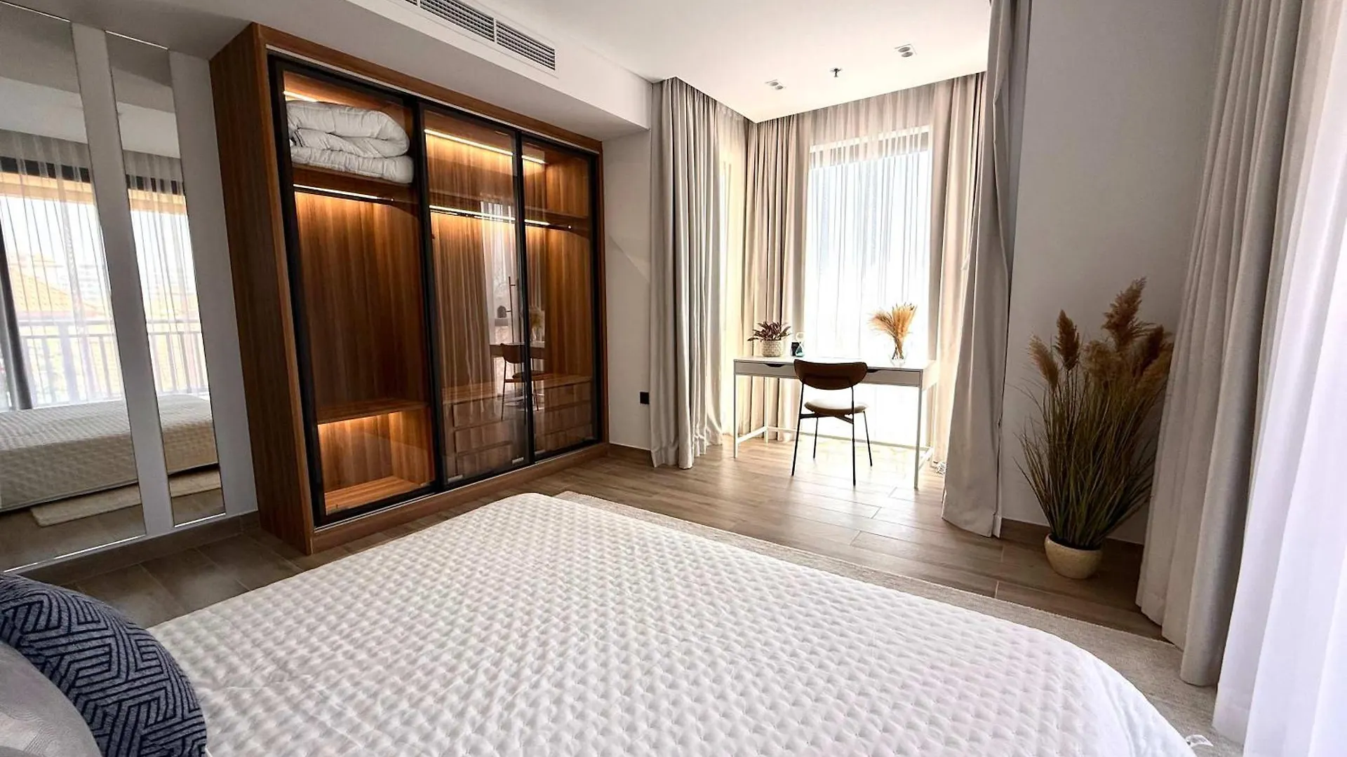 Reimagined 3Br Apartment In 5-Star Resort Dubai