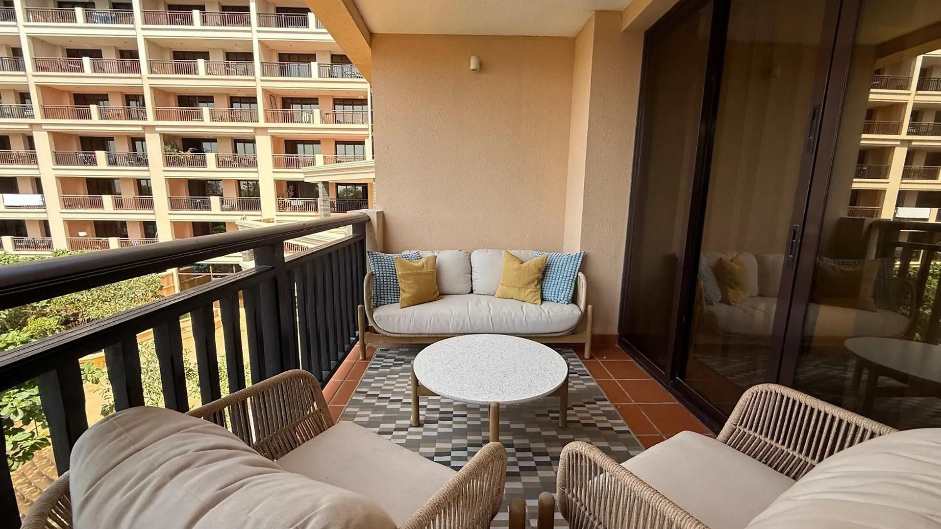 Reimagined 3Br Apartment In 5-Star Resort Dubai